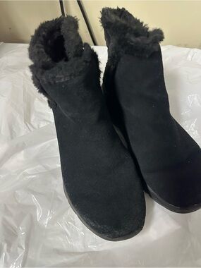 Skechers Black Faux Suede Fur-Trim Wedge Ankle Booties